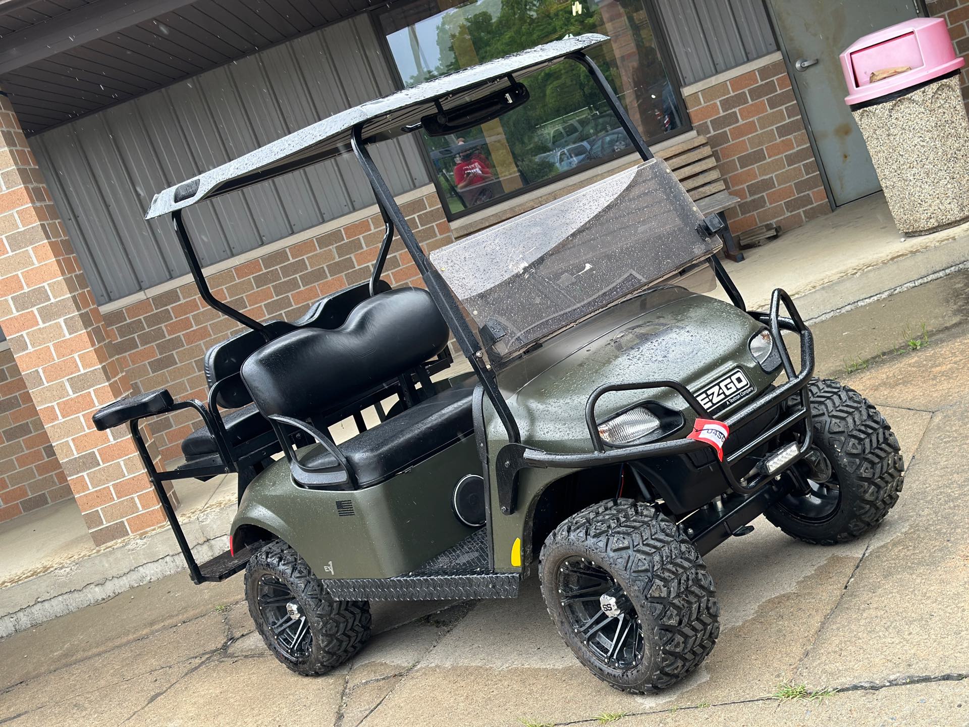 2021 EZ-GO GAS 4 SEAT GOLF CART at Southern Illinois Motorsports