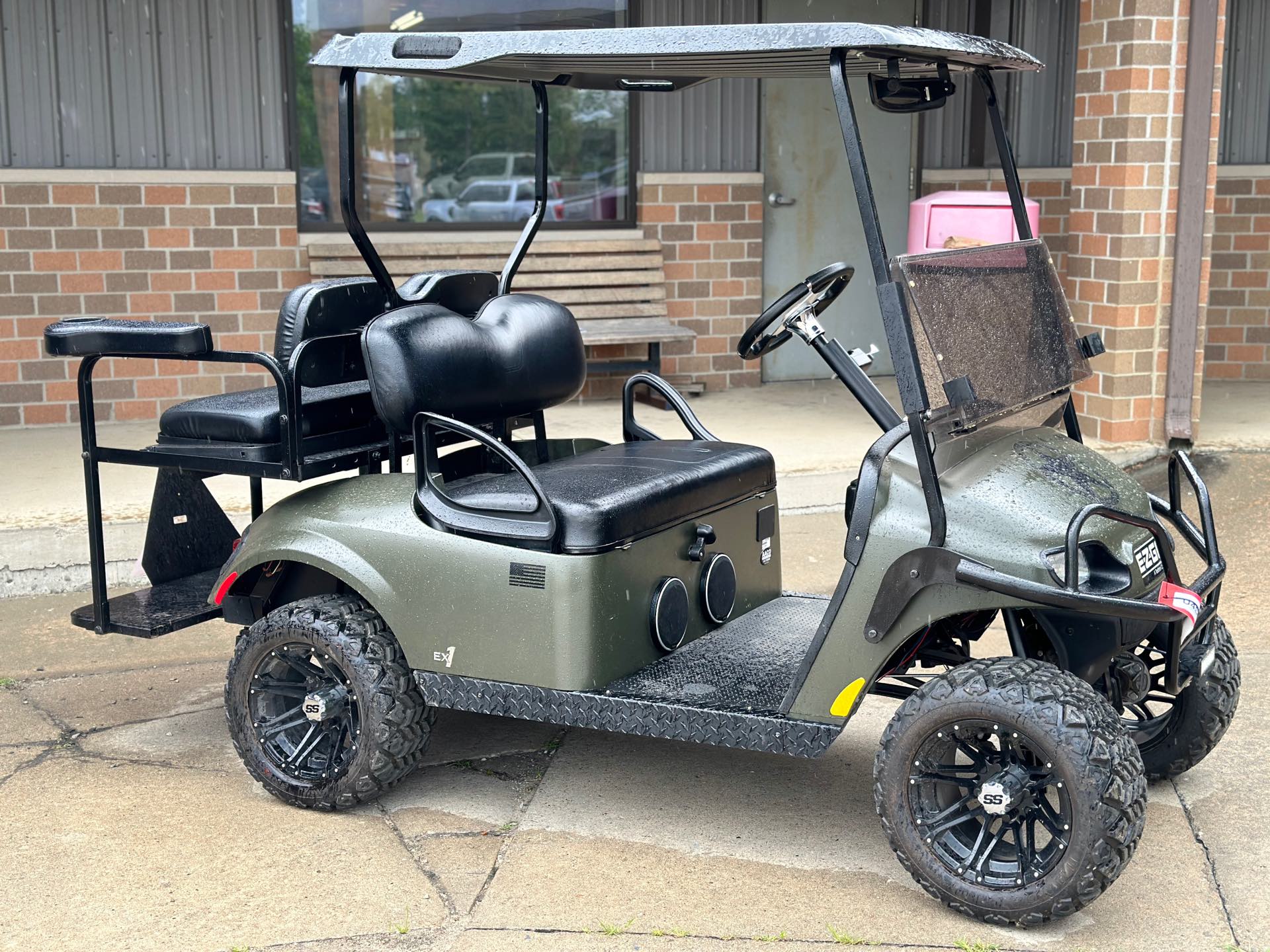 2021 EZ-GO GAS 4 SEAT GOLF CART at Southern Illinois Motorsports