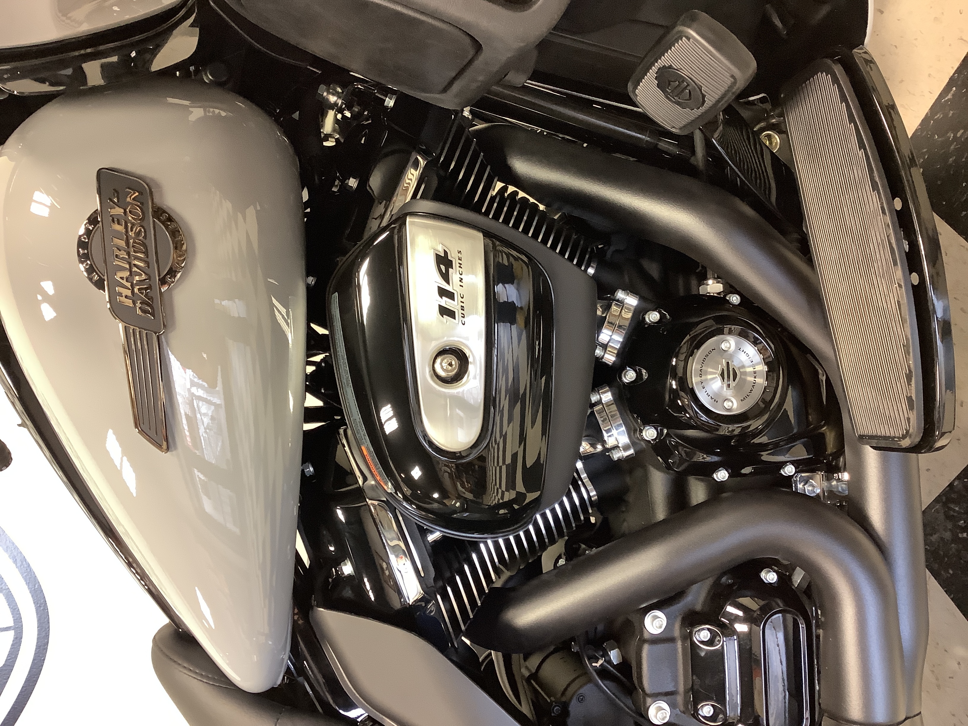 2024 Harley-Davidson Road Glide Limited at Deluxe Harley Davidson