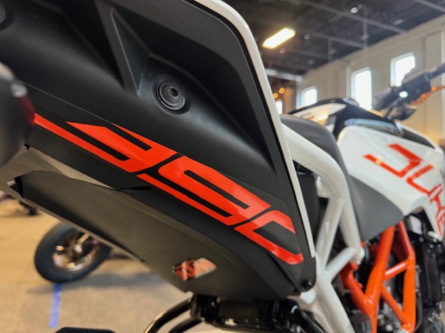 2017 KTM Duke 390 at Martin Moto