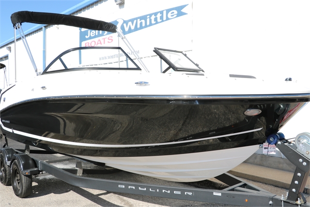 2021 Bayliner VR5 at Jerry Whittle Boats