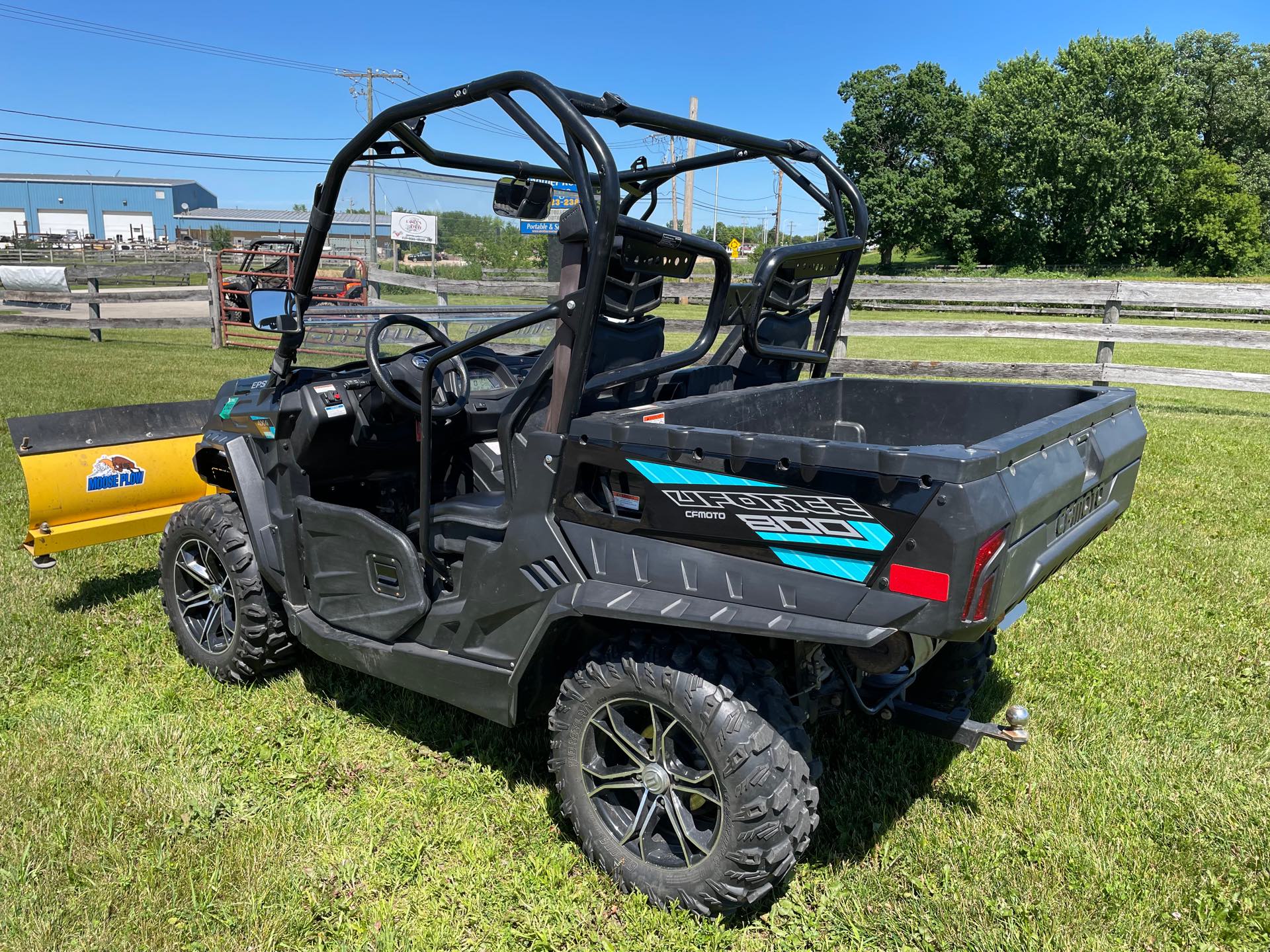 2019 CFMOTO UFORCE 800 at Randy's Cycle