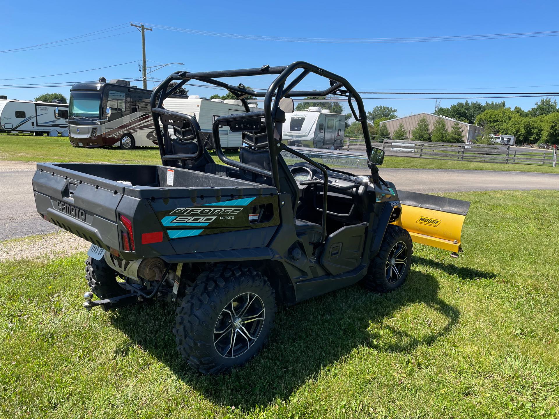 2019 CFMOTO UFORCE 800 at Randy's Cycle