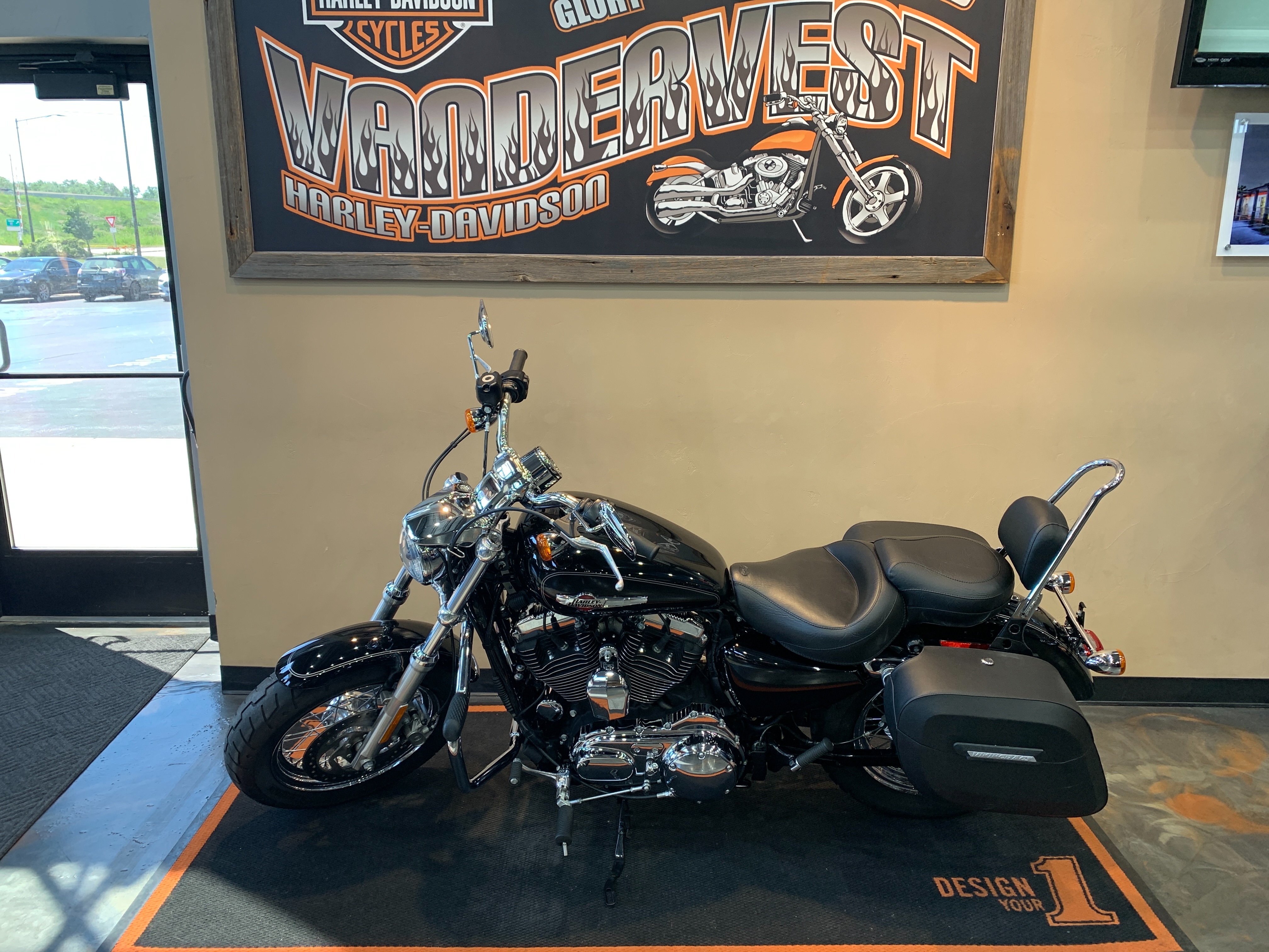 2017 Harley-Davidson Sportster 1200 Custom at Vandervest Harley-Davidson, Green Bay, WI 54303