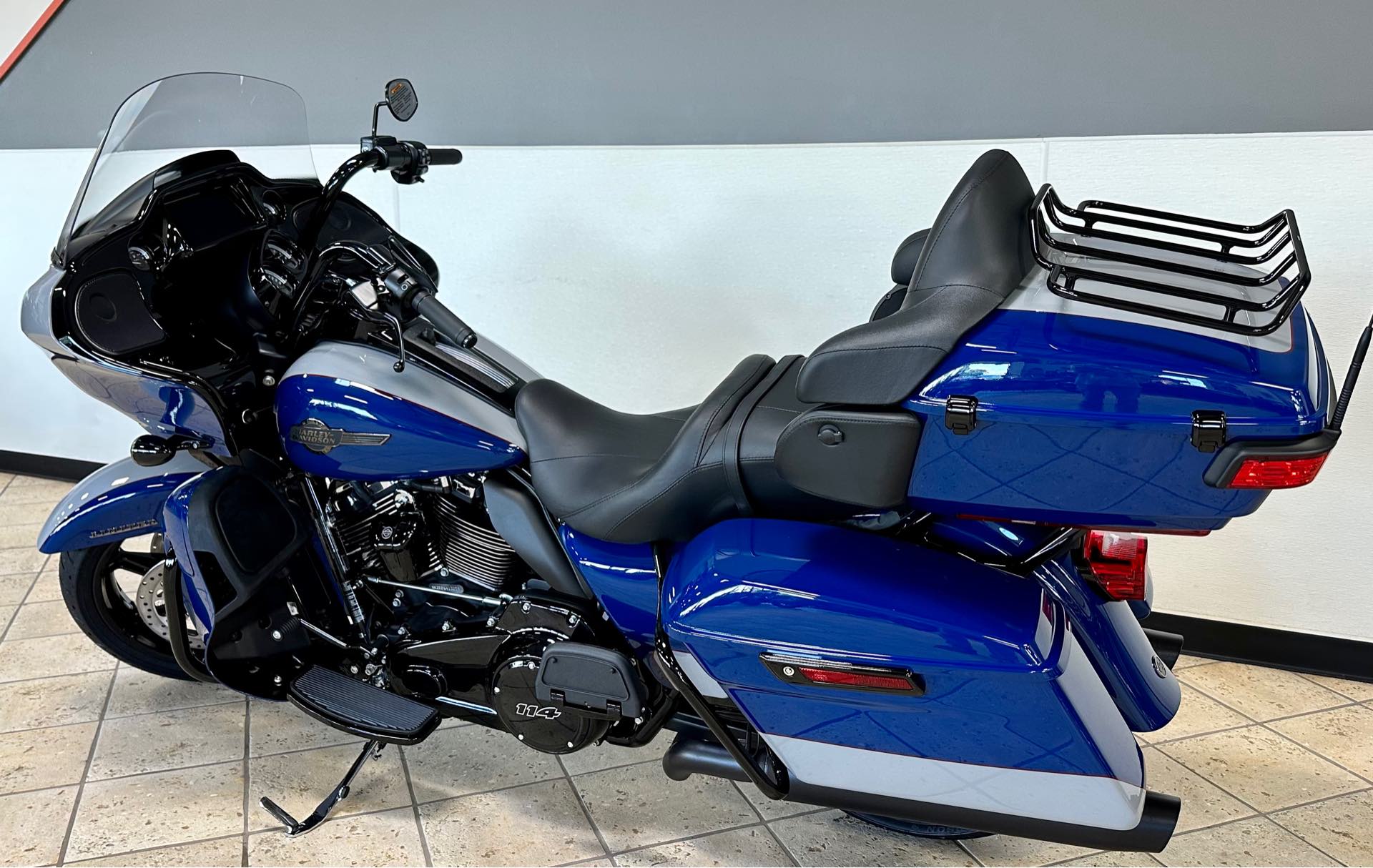 2023 Harley-Davidson Road Glide Limited at Destination Harley-Davidson®, Tacoma, WA 98424