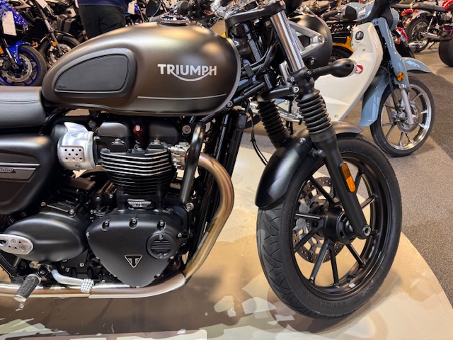 2023 Triumph Speed Twin 900 Base at Martin Moto