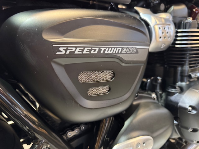 2023 Triumph Speed Twin 900 Base at Martin Moto