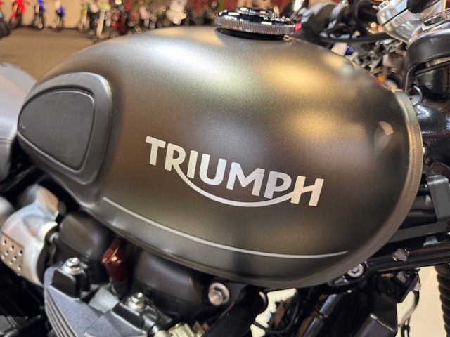 2023 Triumph Speed Twin 900 Base at Martin Moto