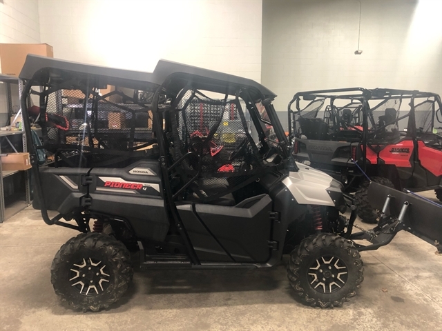 2017 HONDA PIONEER 700 4-SEAT DLX Deluxe | Genthe Honda Powersports