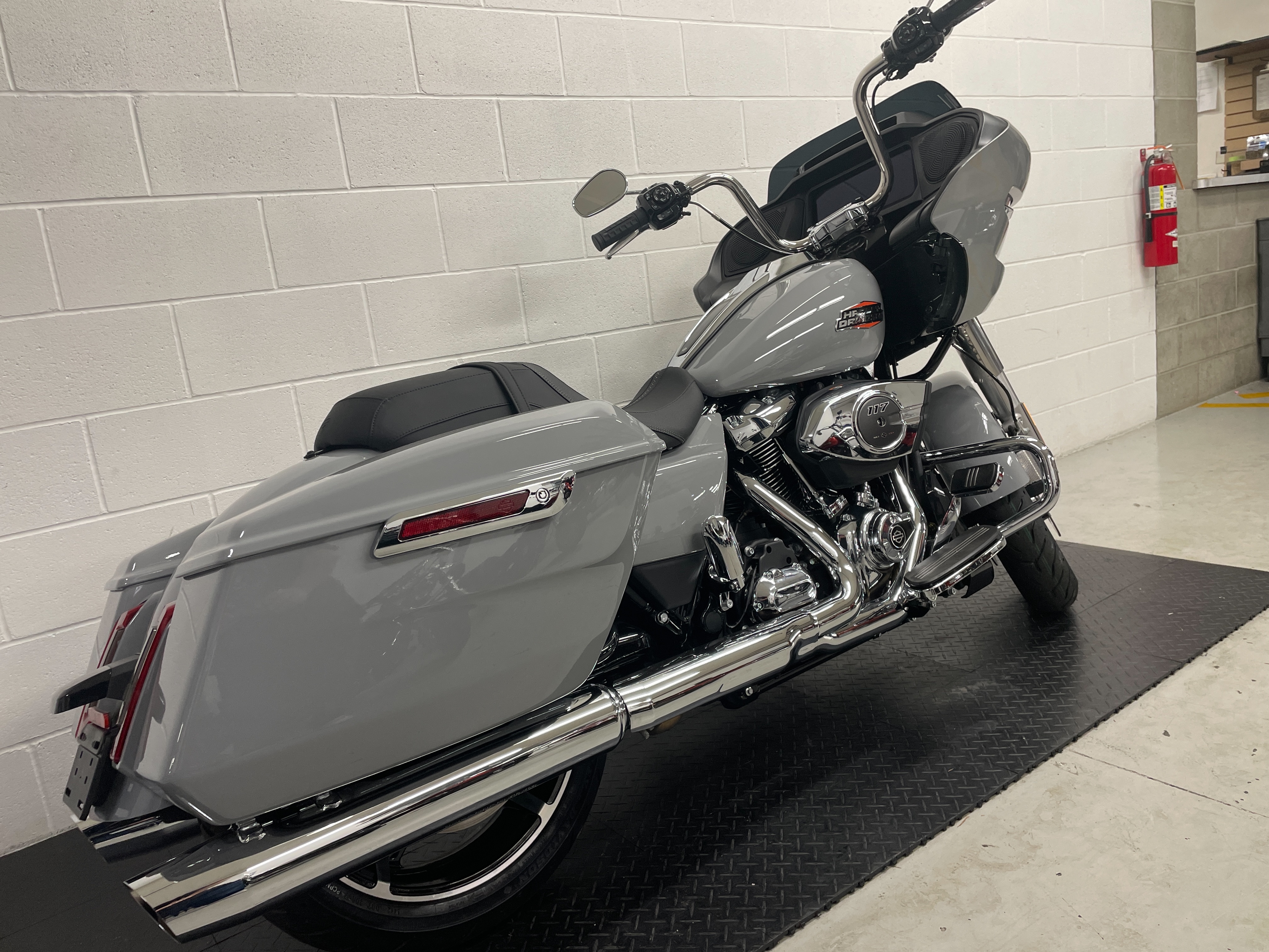 2024 Harley-Davidson Road Glide Base at Destination Harley-Davidson®, Silverdale, WA 98383