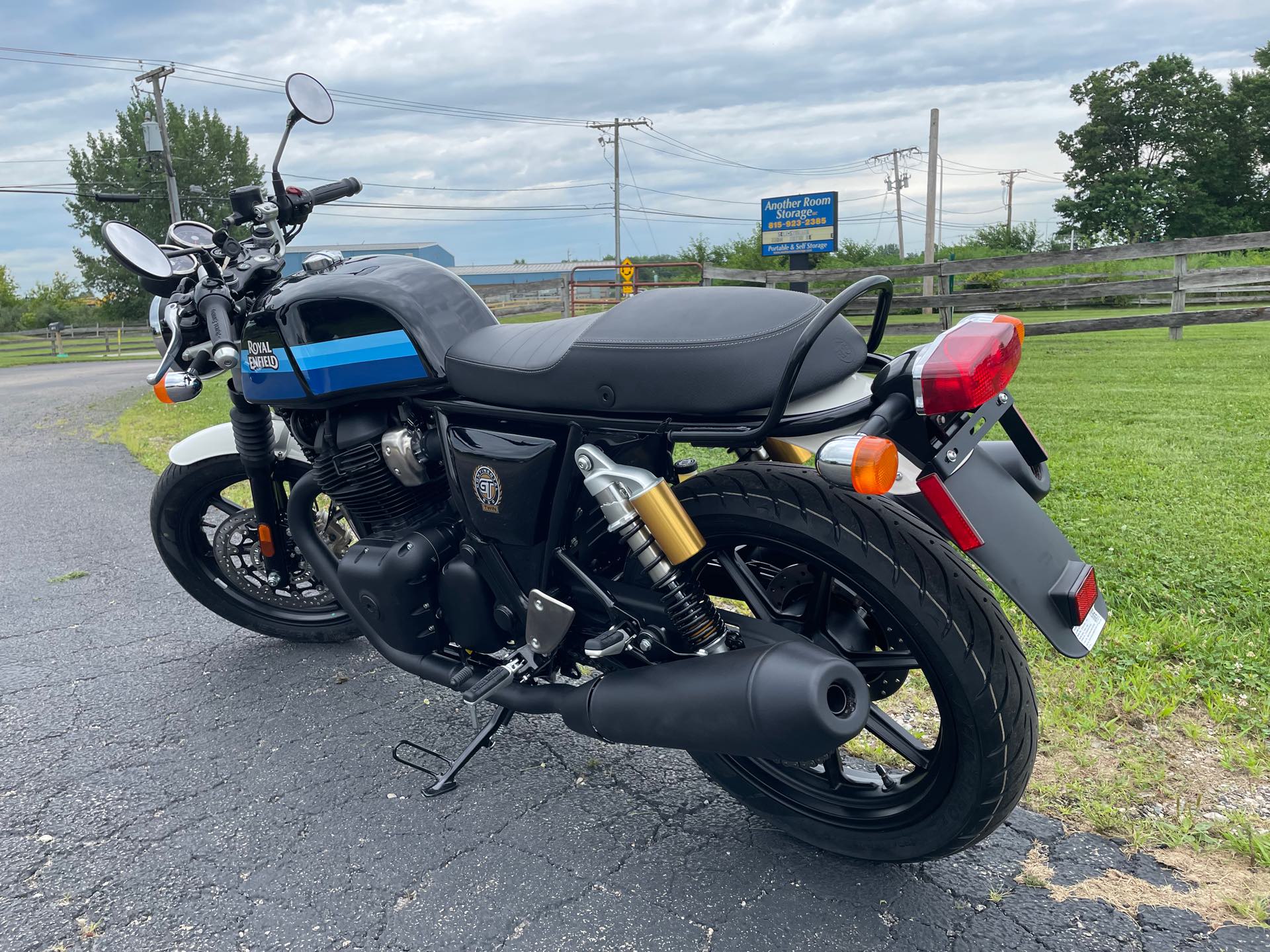 2024 Royal Enfield Twins Continental GT 650 at Randy's Cycle