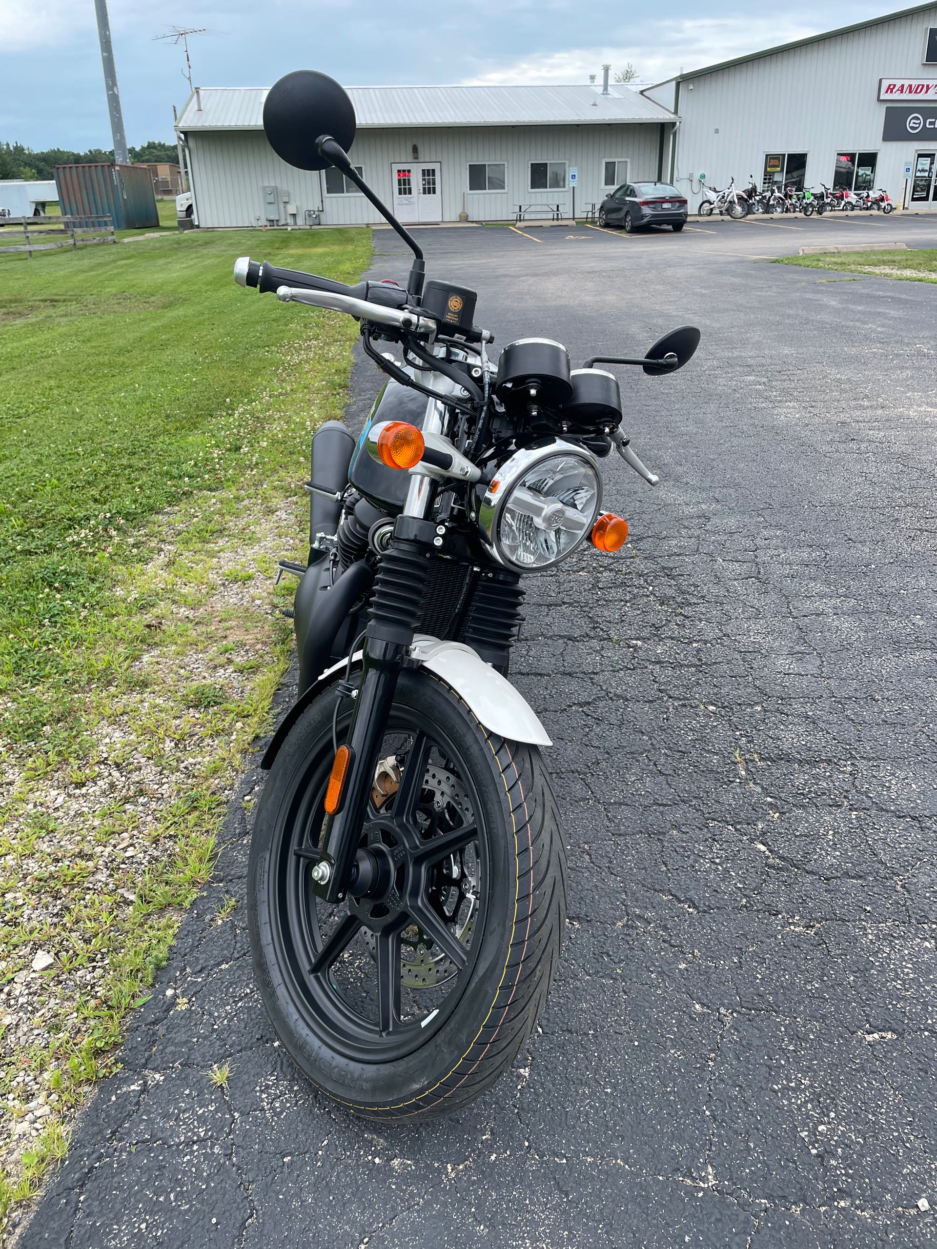 2024 Royal Enfield Twins Continental GT 650 at Randy's Cycle