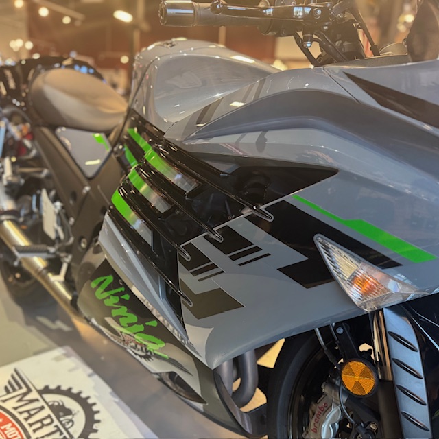 2021 Kawasaki Ninja ZX-14R ABS at Martin Moto