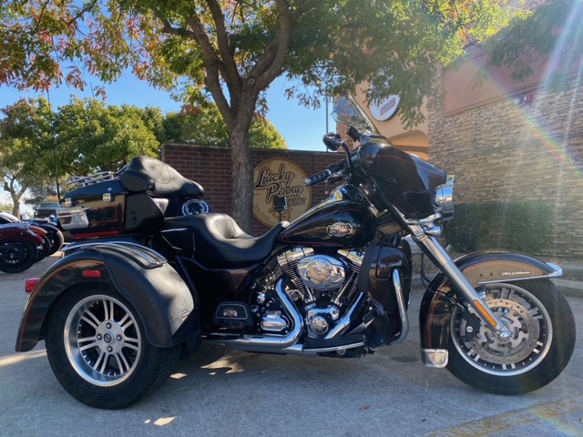 2011 Harley-Davidson Trike Tri Glide Ultra Classic at Lucky Penny Cycles