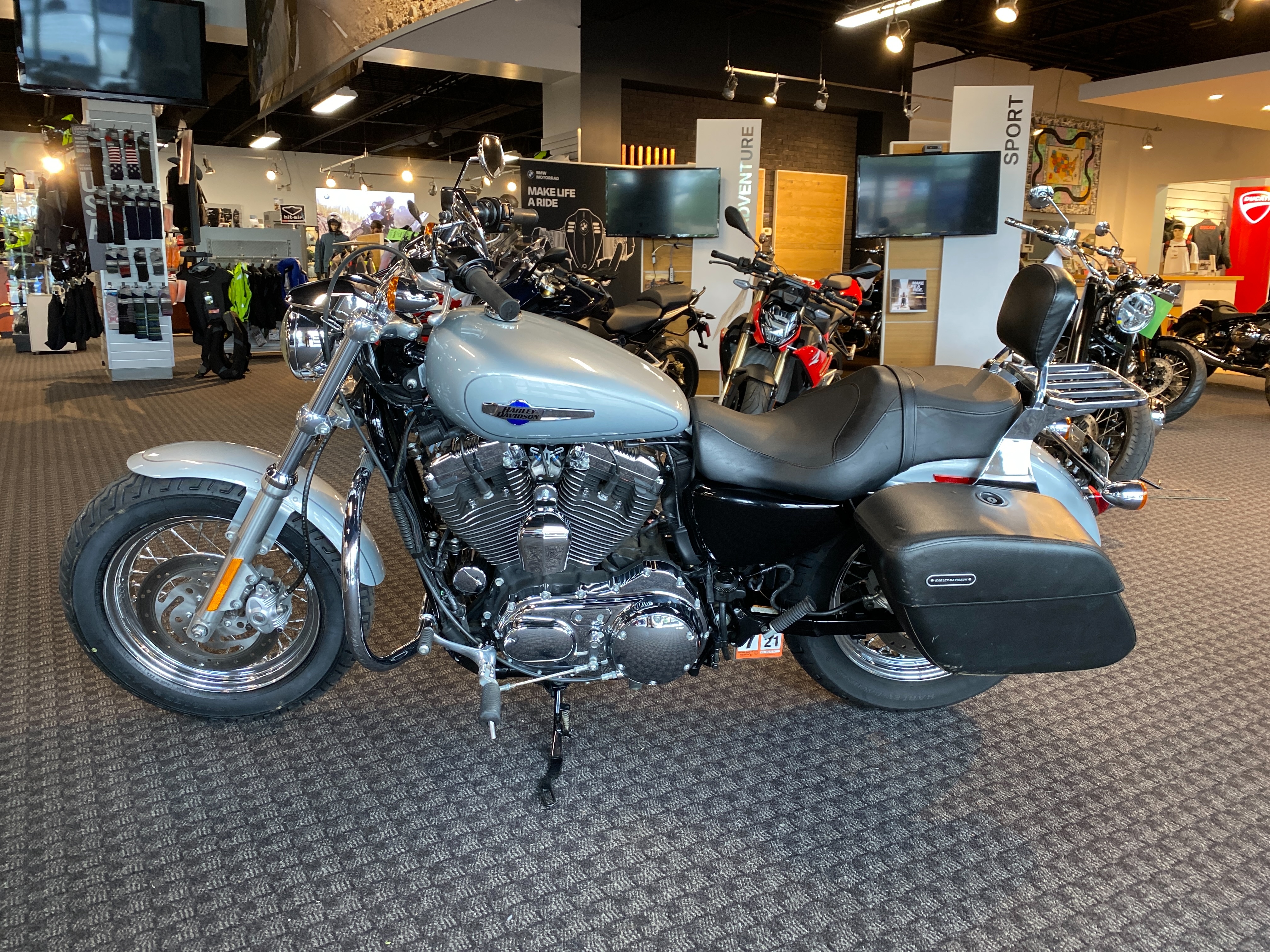 2011 Harley-Davidson Sportster 1200 Custom at Frontline Eurosports