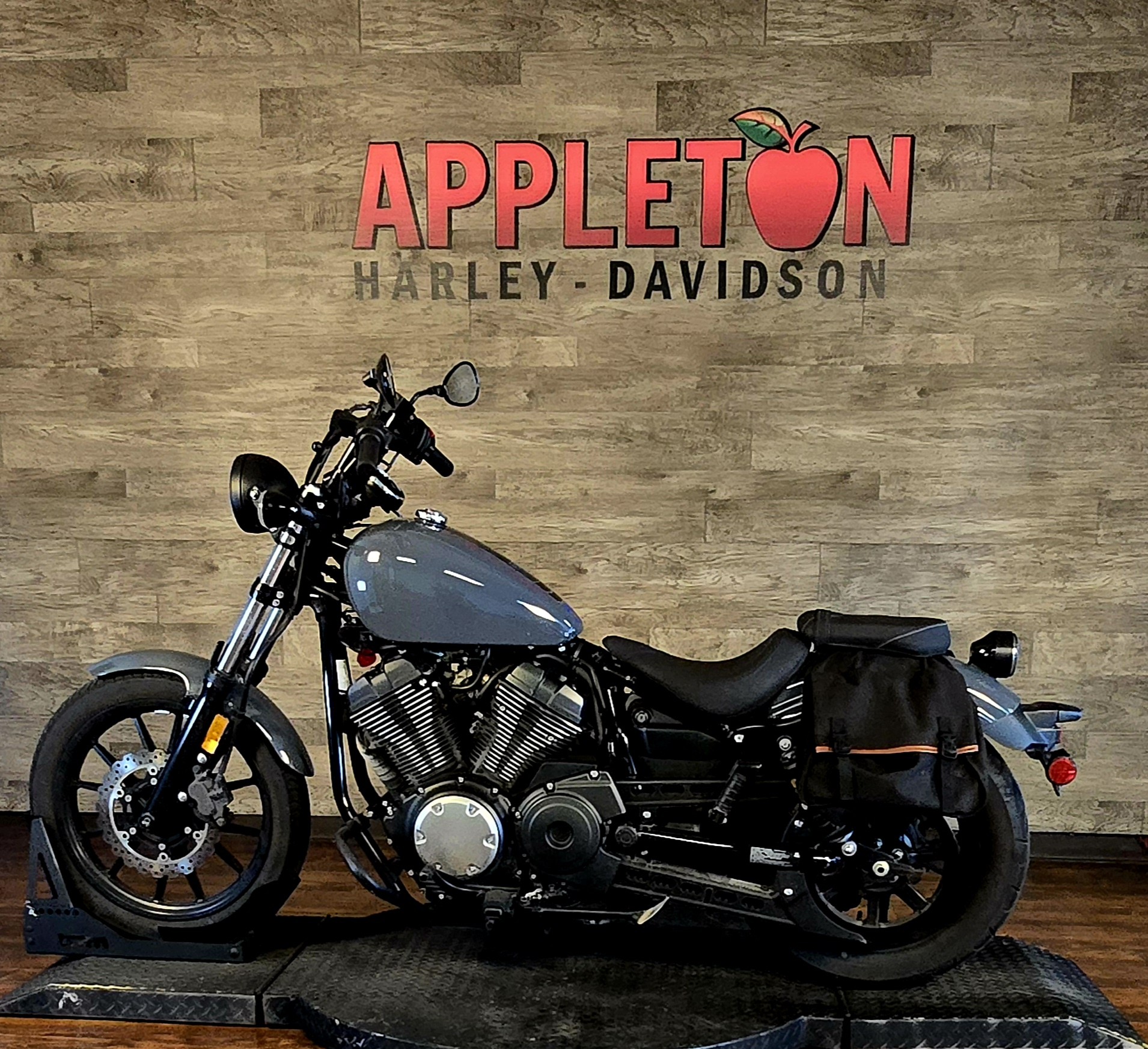 2022 Yamaha Bolt R-Spec at Appleton Harley-Davidson