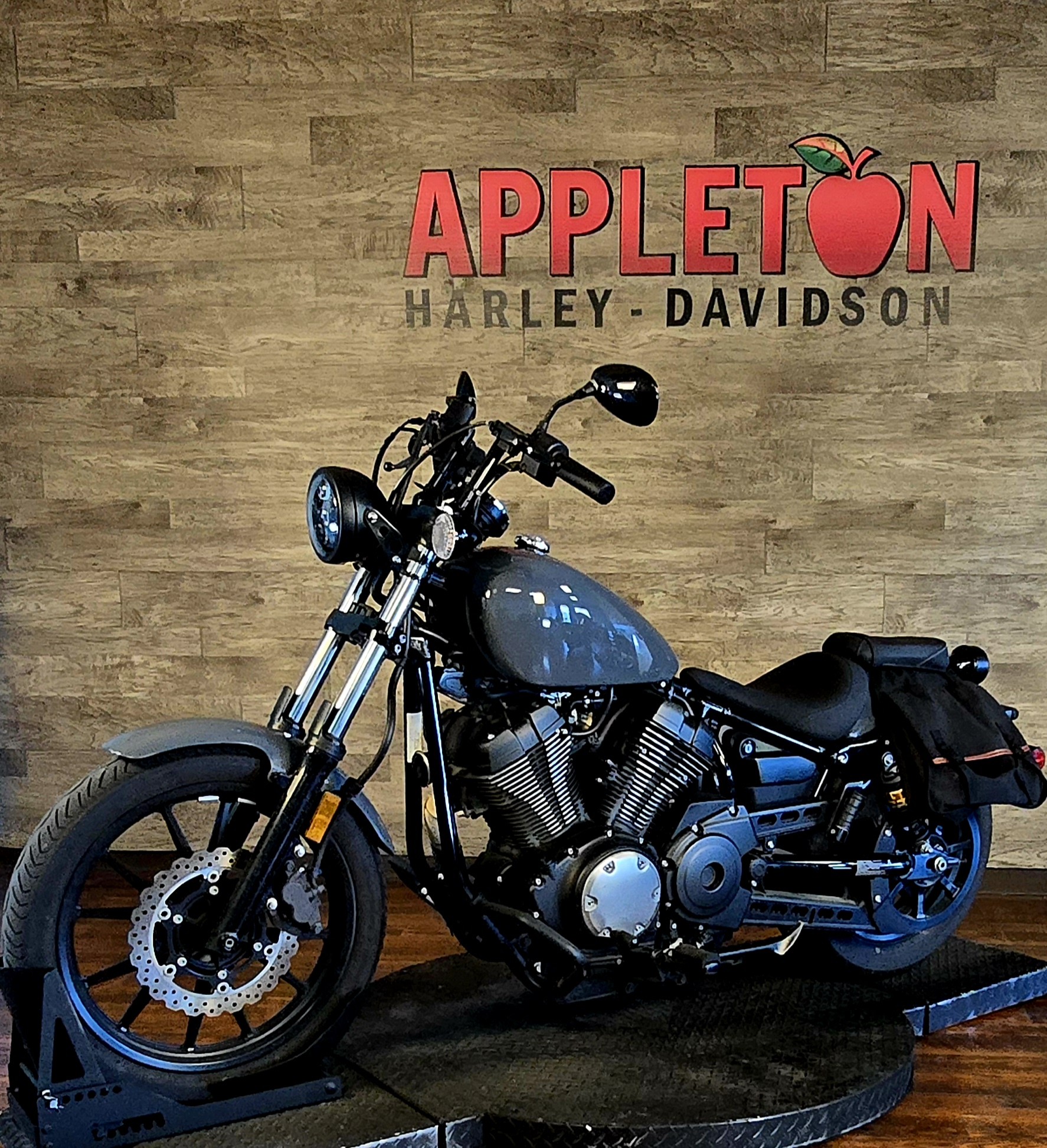 2022 Yamaha Bolt R-Spec at Appleton Harley-Davidson