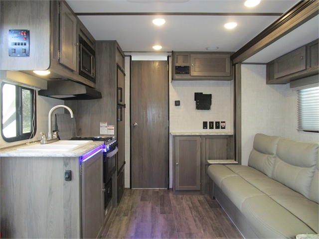 2022 Gulf Stream Gulf Breeze at Prosser's Premium RV Outlet