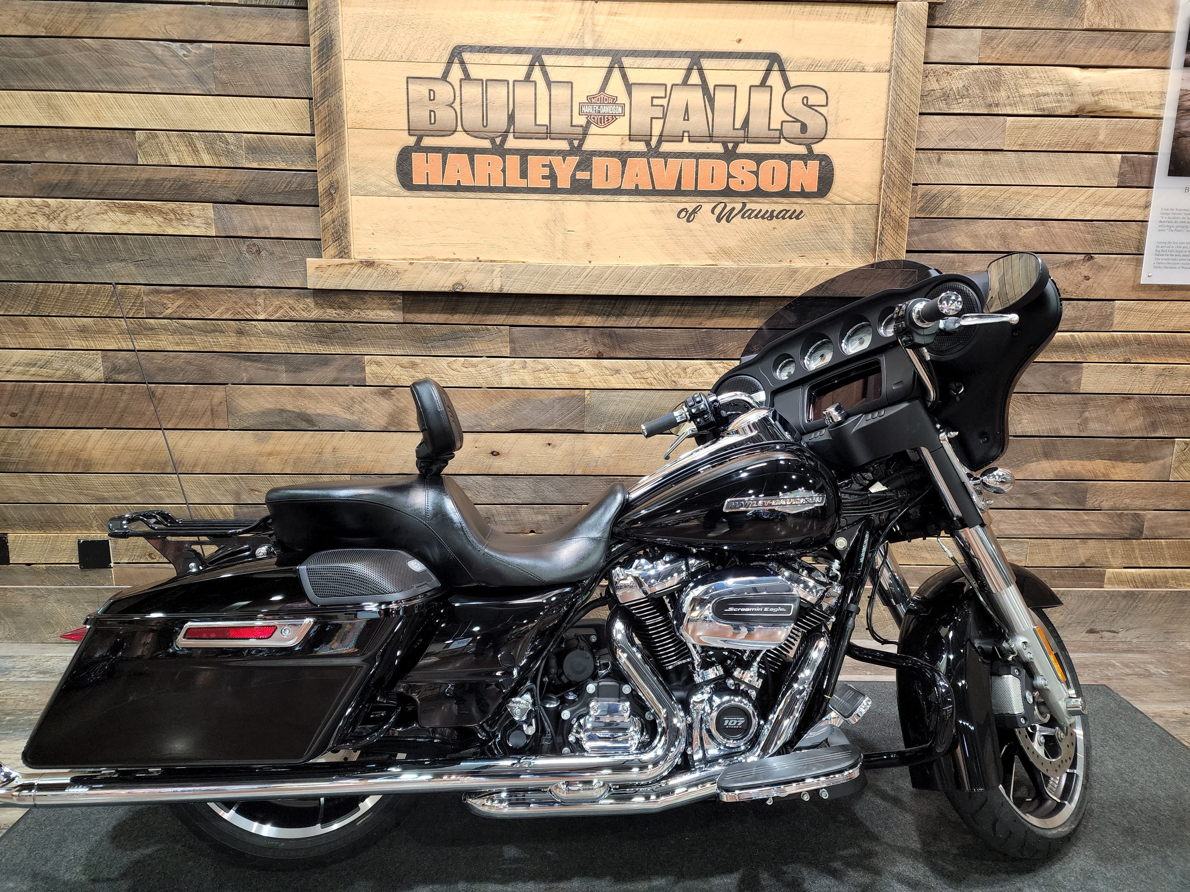 2021 Harley-Davidson Grand American Touring Street Glide at Bull Falls Harley-Davidson