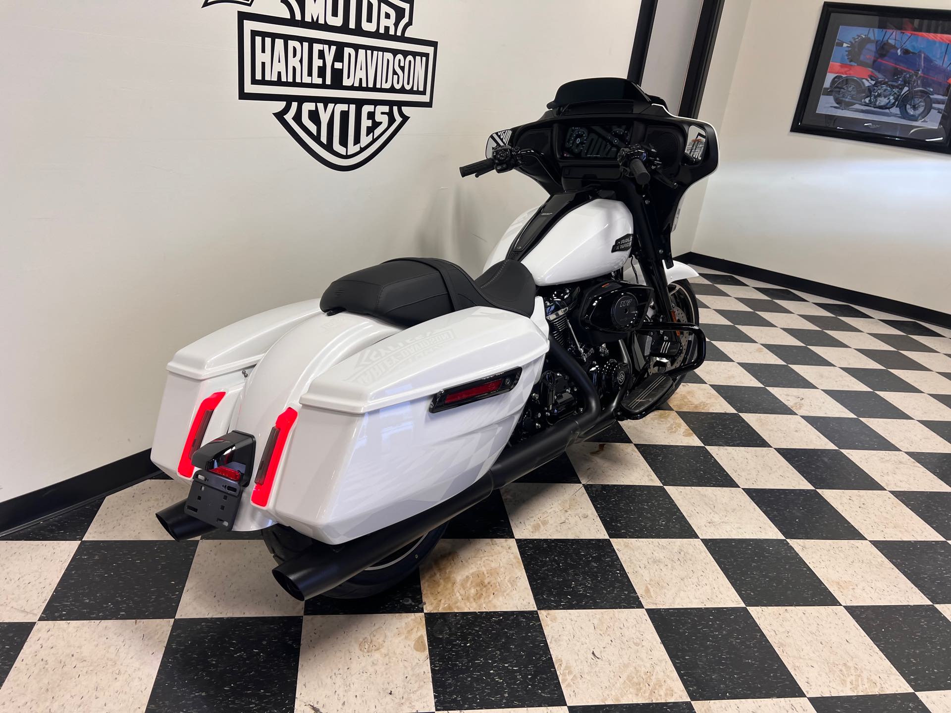 2024 Harley-Davidson Street Glide Base at Deluxe Harley Davidson