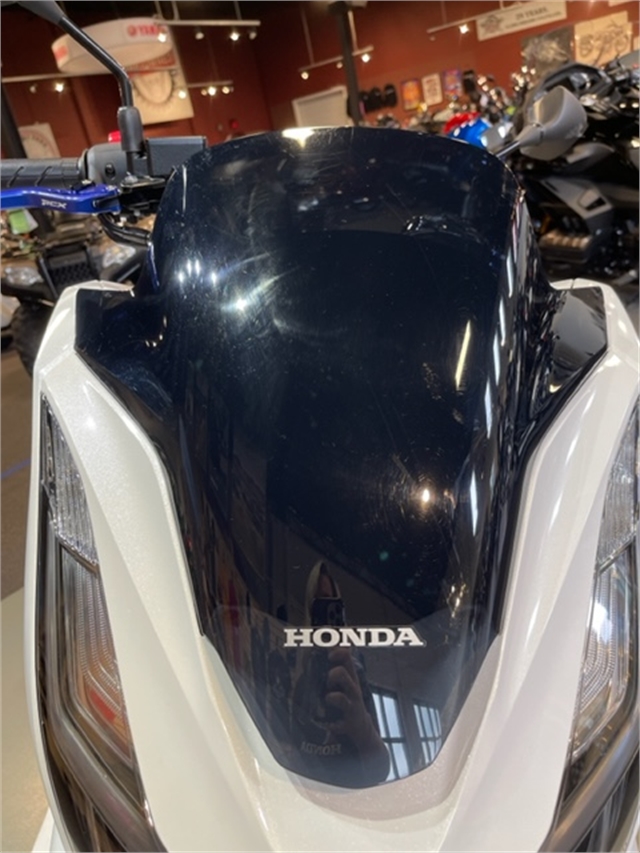 2021 Honda PCX 150 at Martin Moto