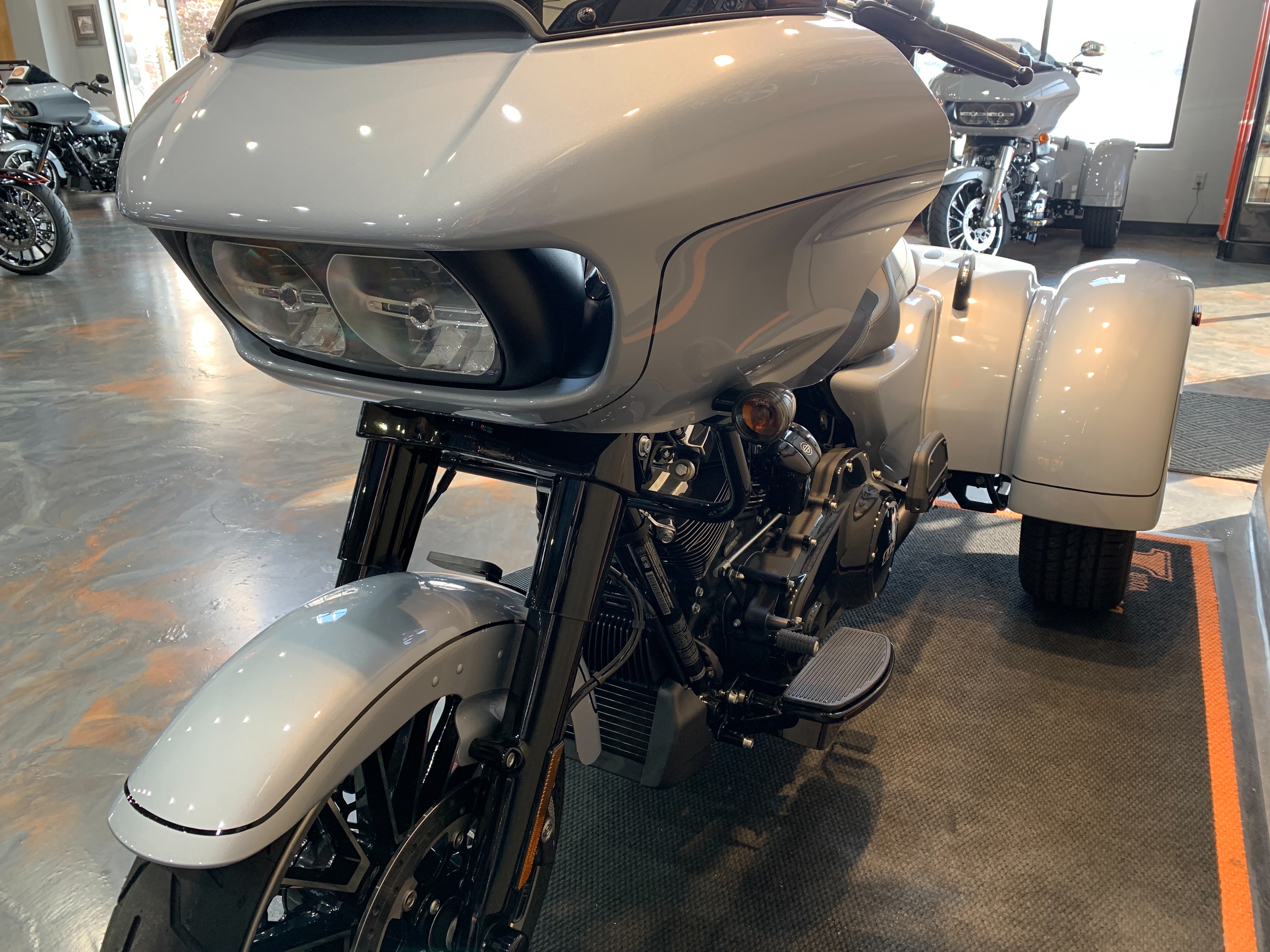 2024 Harley-Davidson Trike Road Glide 3 at Vandervest Harley-Davidson, Green Bay, WI 54303