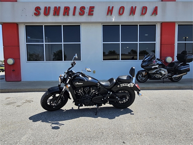 2016 Indian Motorcycle Scout Sixty at Sunrise Honda of Rogers