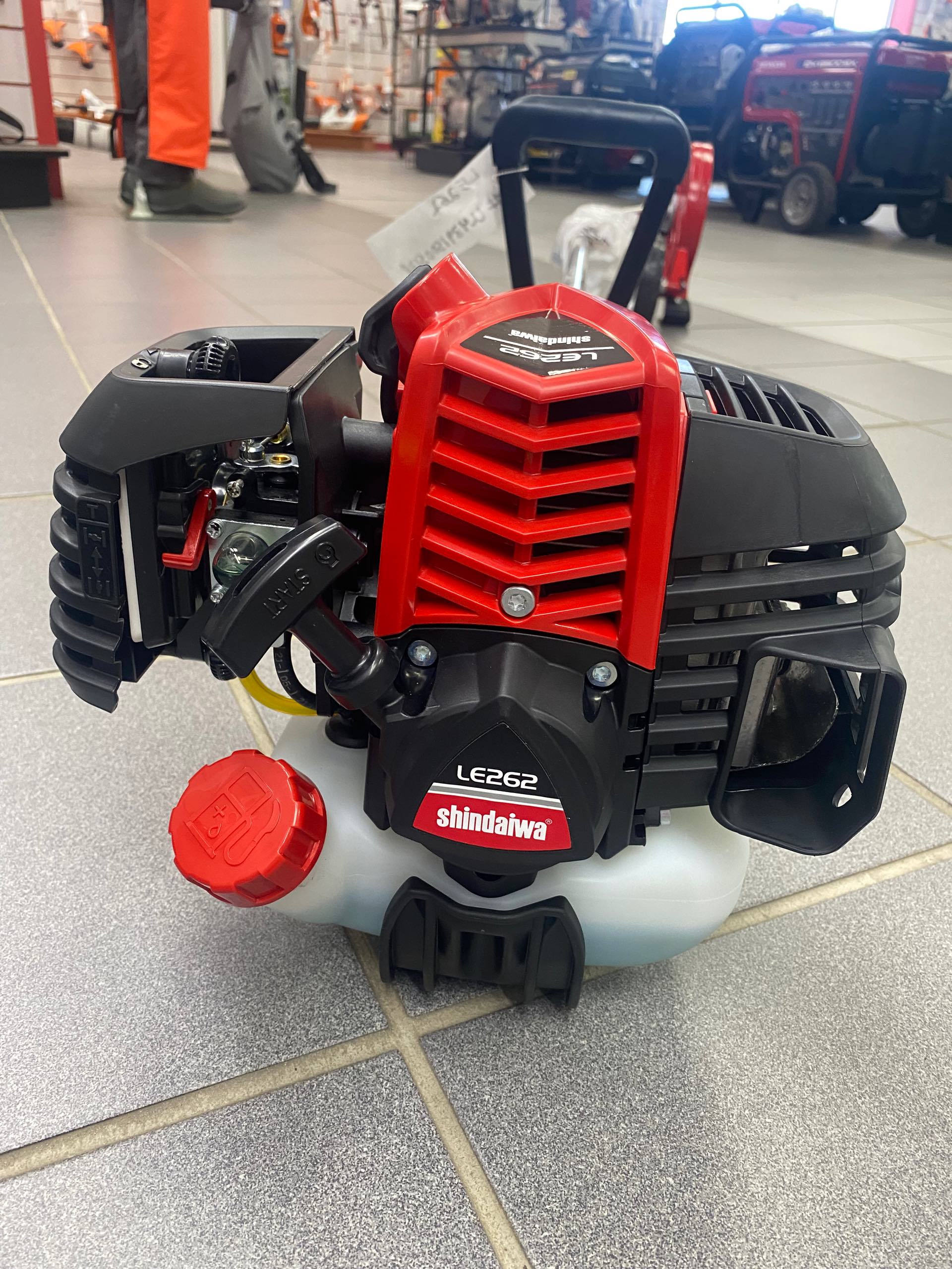 2022 Shindaiwa LE262 at McKinney Outdoor Superstore