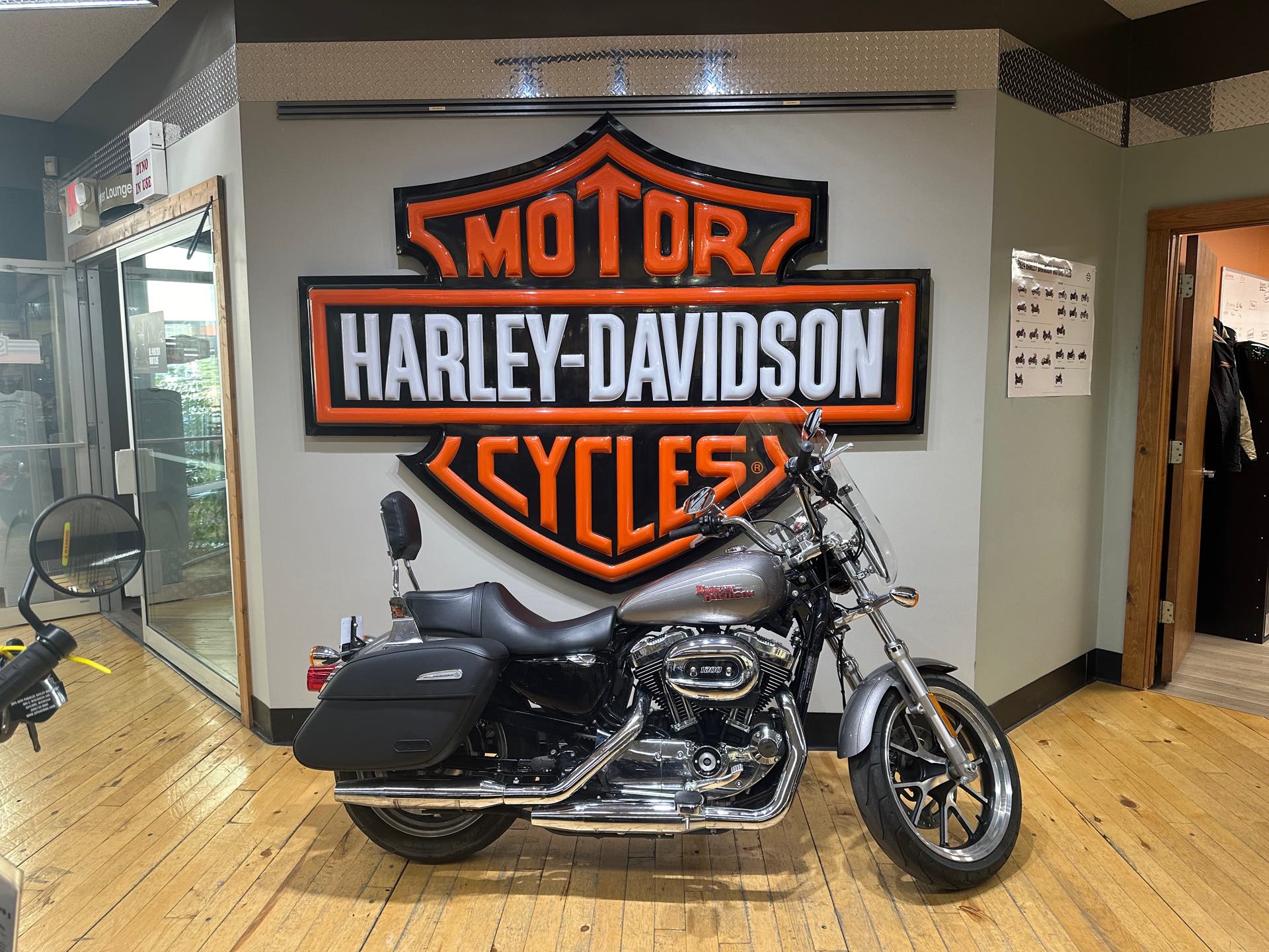 2017 Harley-Davidson Sportster SuperLow 1200T at Zips 45th Parallel Harley-Davidson