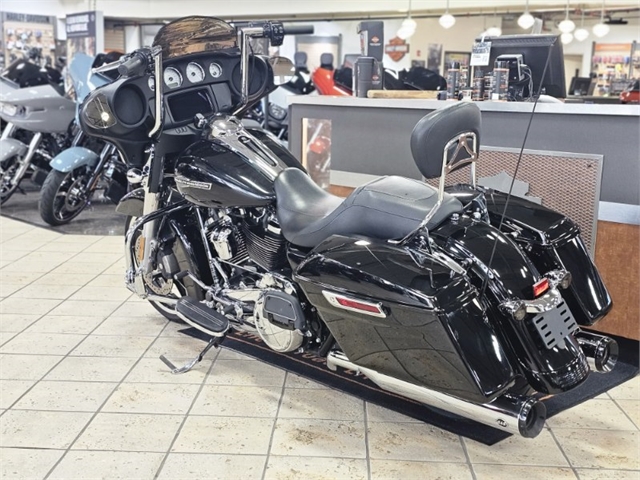 2021 Harley-Davidson Street Glide at Destination Harley-Davidson®, Tacoma, WA 98424