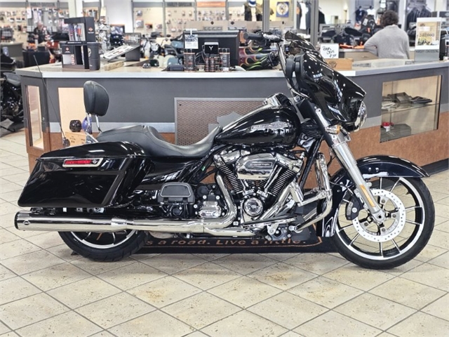 2021 Harley-Davidson Street Glide at Destination Harley-Davidson®, Tacoma, WA 98424