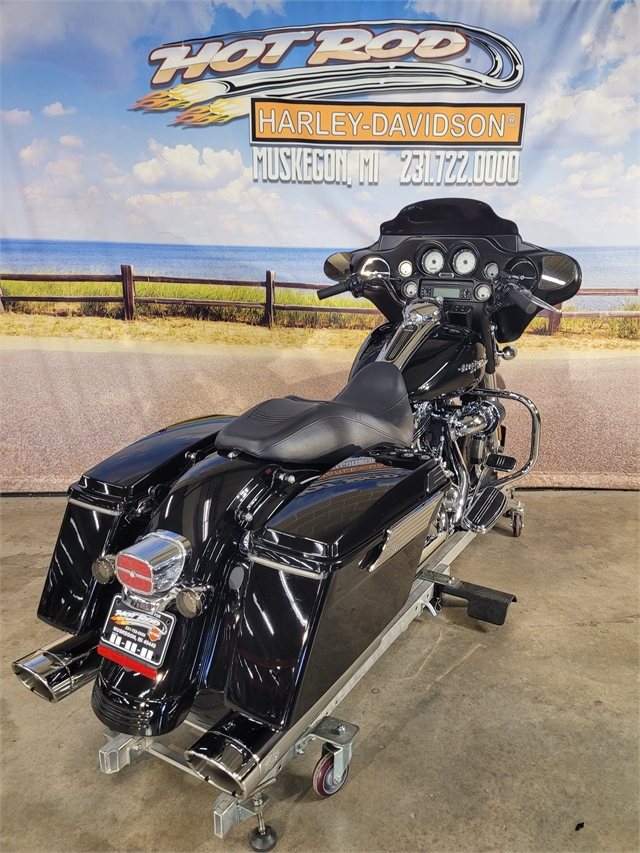 2009 Harley-Davidson Street Glide Base at Hot Rod Harley-Davidson