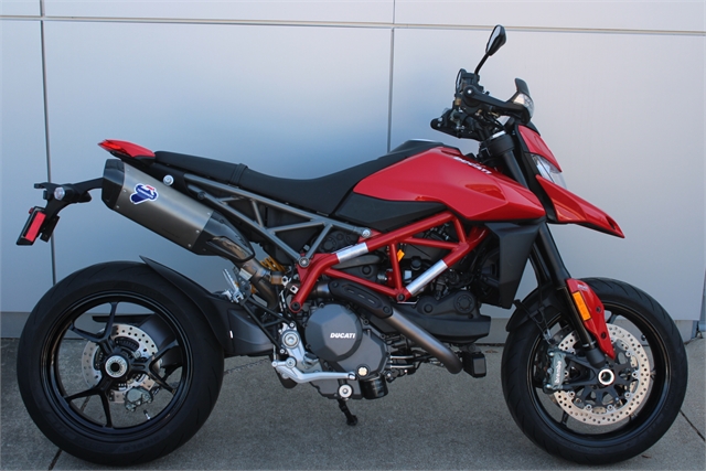 2023 Ducati Hypermotard 950 at Eurosport Cycle