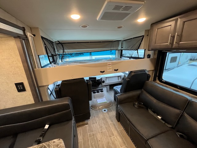 2022 THOR MOTOR COACH 38KB OUTLAW at Prosser's Premium RV Outlet
