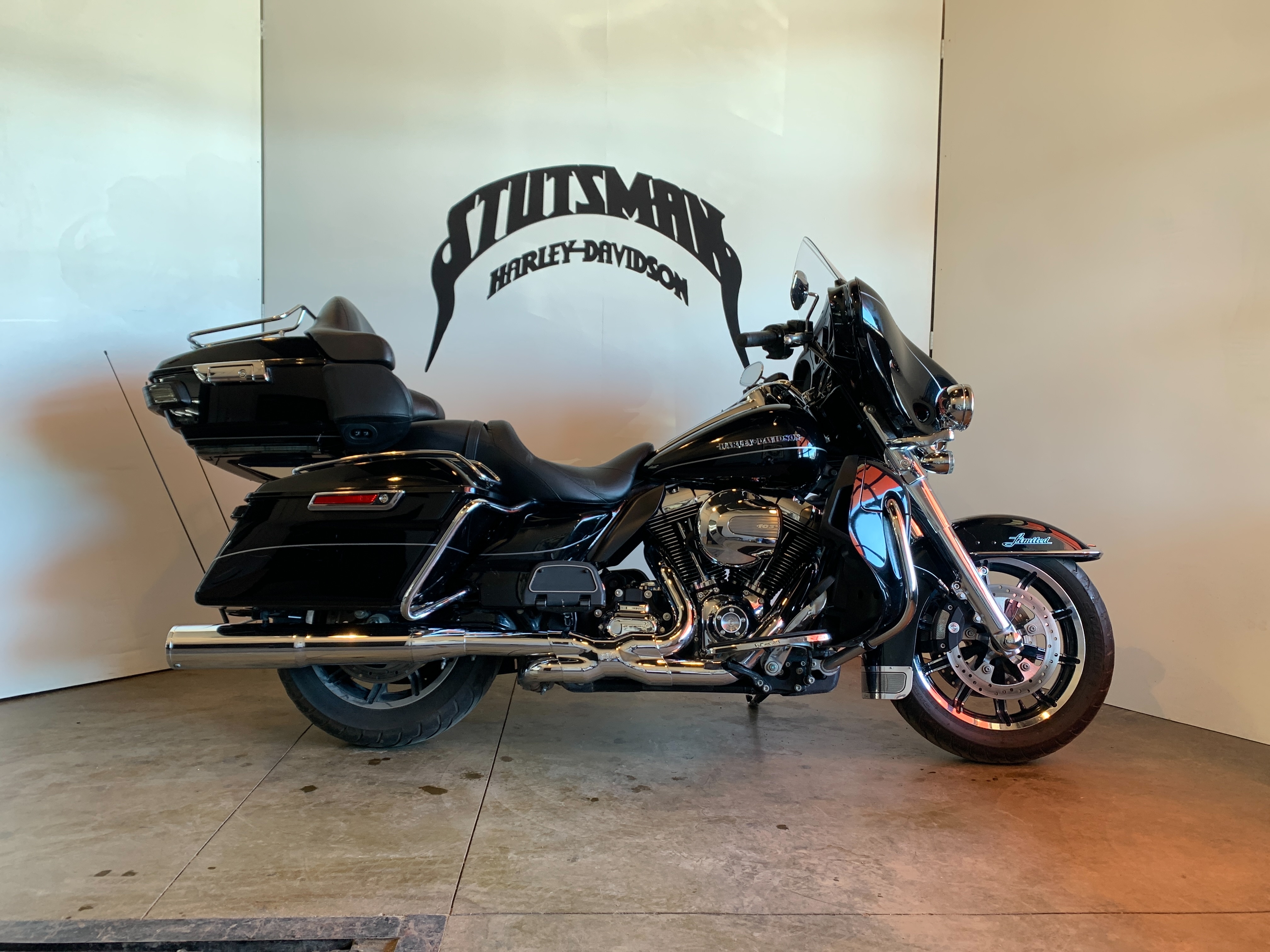 2016 Harley-Davidson Electra Glide Ultra Limited at Stutsman Harley-Davidson