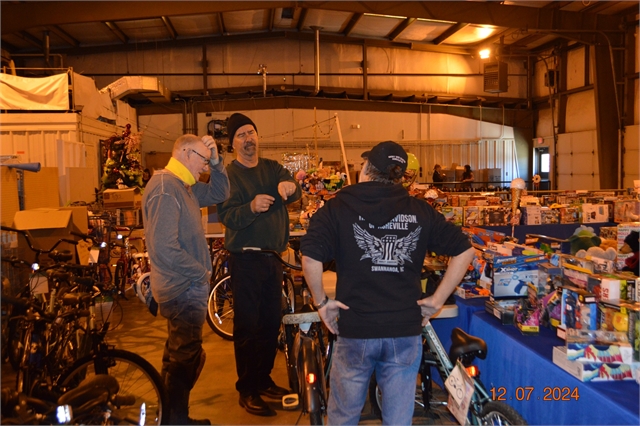 2024 Dec 7 SMHOG Bike Build for Eblen Charities Photos at Smoky Mountain HOG