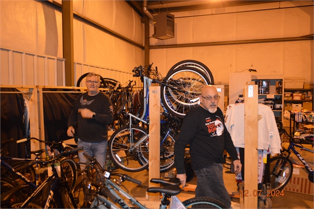 2024 Dec 7 SMHOG Bike Build for Eblen Charities Photos at Smoky Mountain HOG