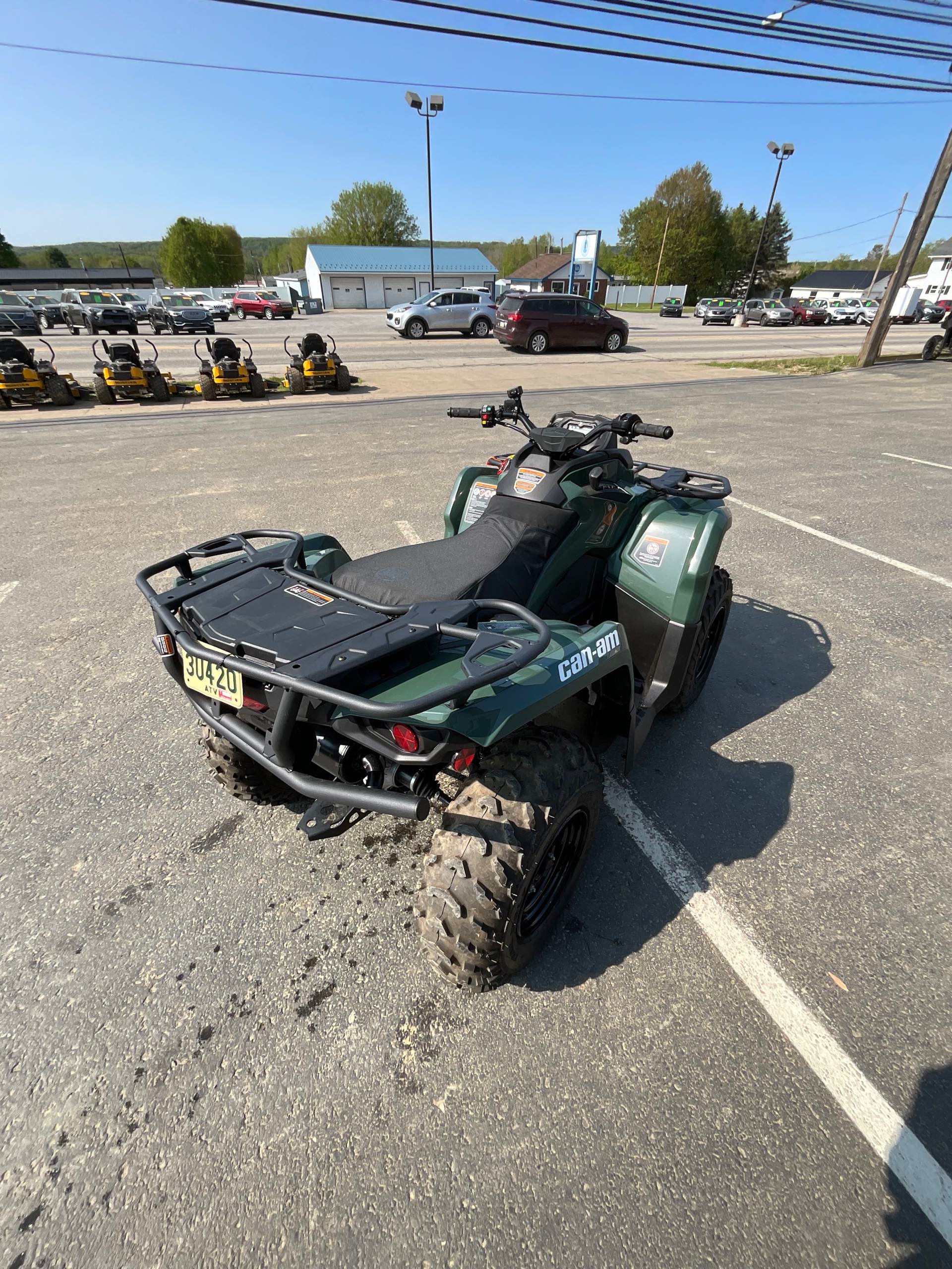 2022 Can-Am Outlander 570 at Leisure Time Powersports of Corry