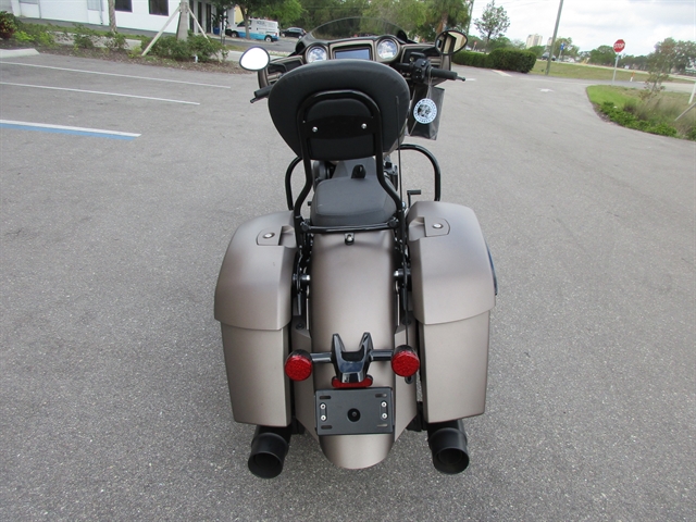 2019 Indian Chieftain Dark Horse at Fort Lauderdale