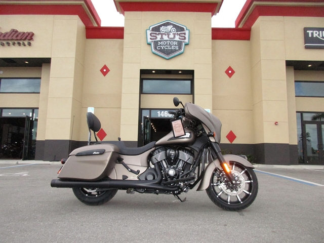 2019 Indian Chieftain Dark Horse at Fort Lauderdale