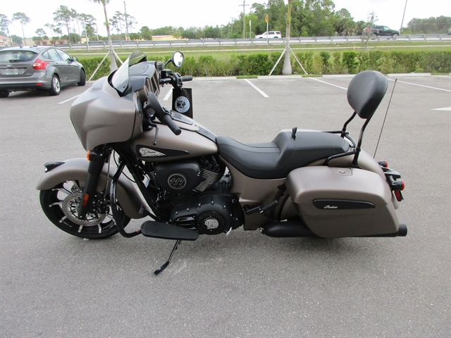 2019 Indian Chieftain Dark Horse at Fort Lauderdale