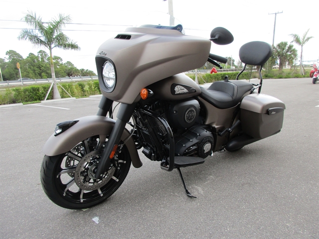 2019 Indian Chieftain Dark Horse at Fort Lauderdale