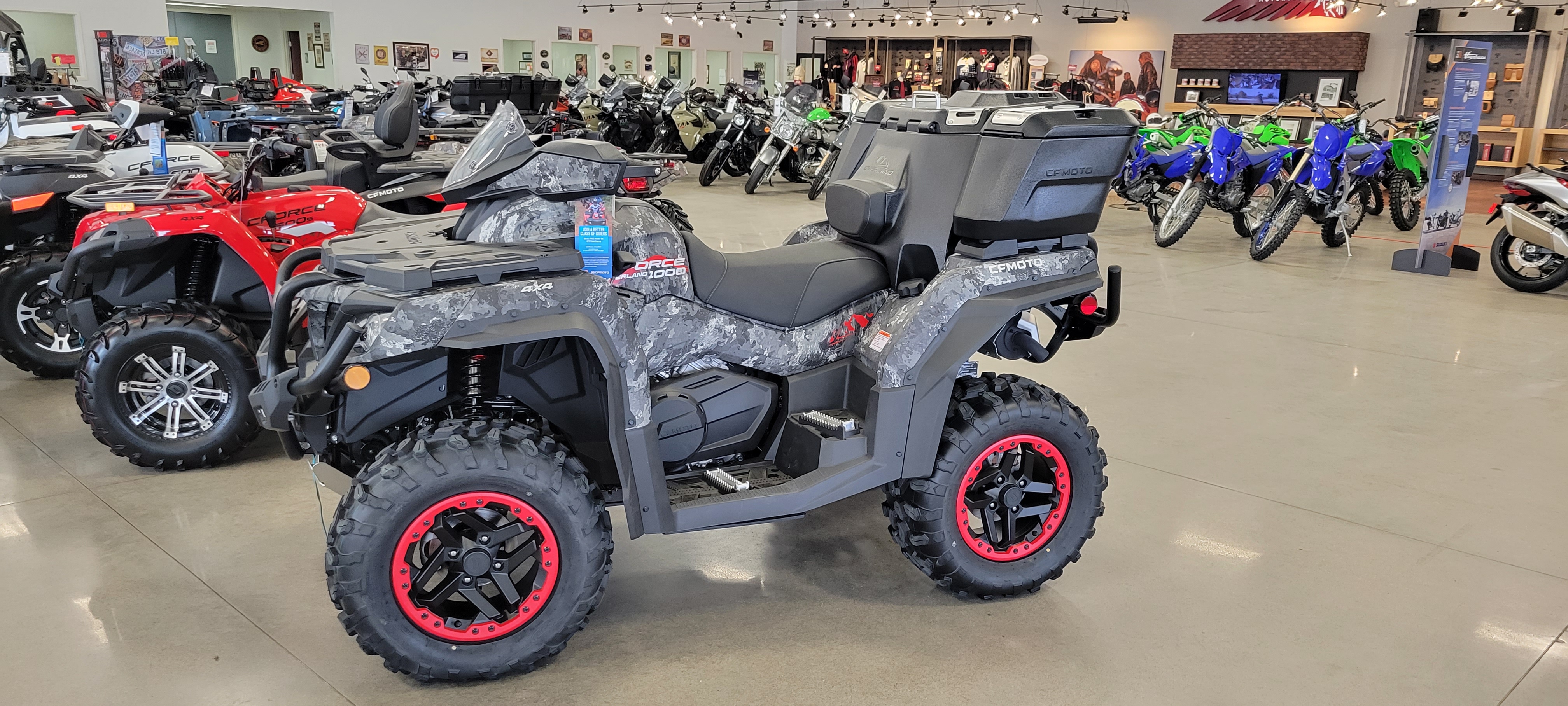 2022 CFMOTO CFORCE 1000 Overland at Brenny's Motorcycle Clinic, Bettendorf, IA 52722