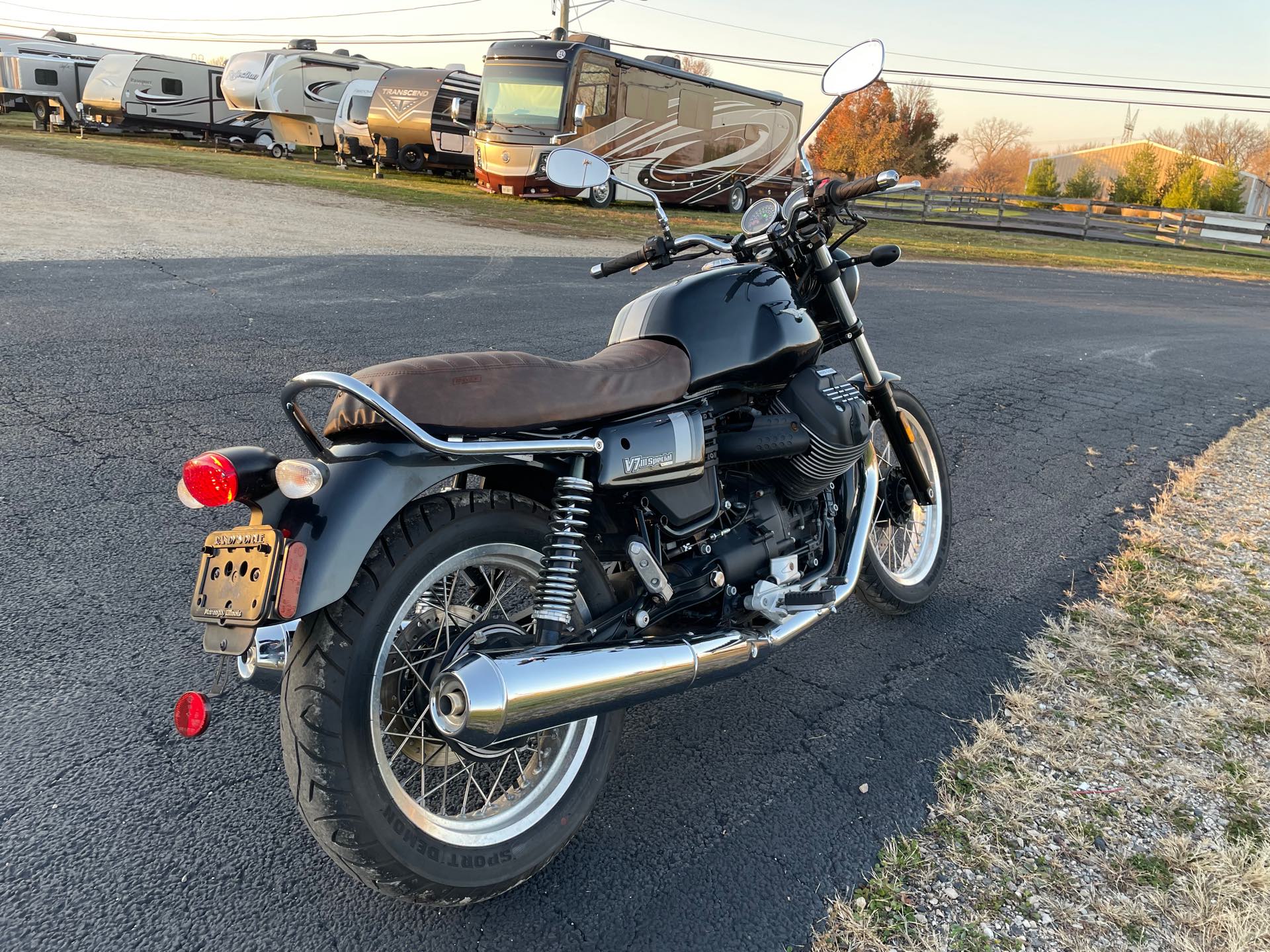 2019 Moto Guzzi V7 III Special at Randy's Cycle