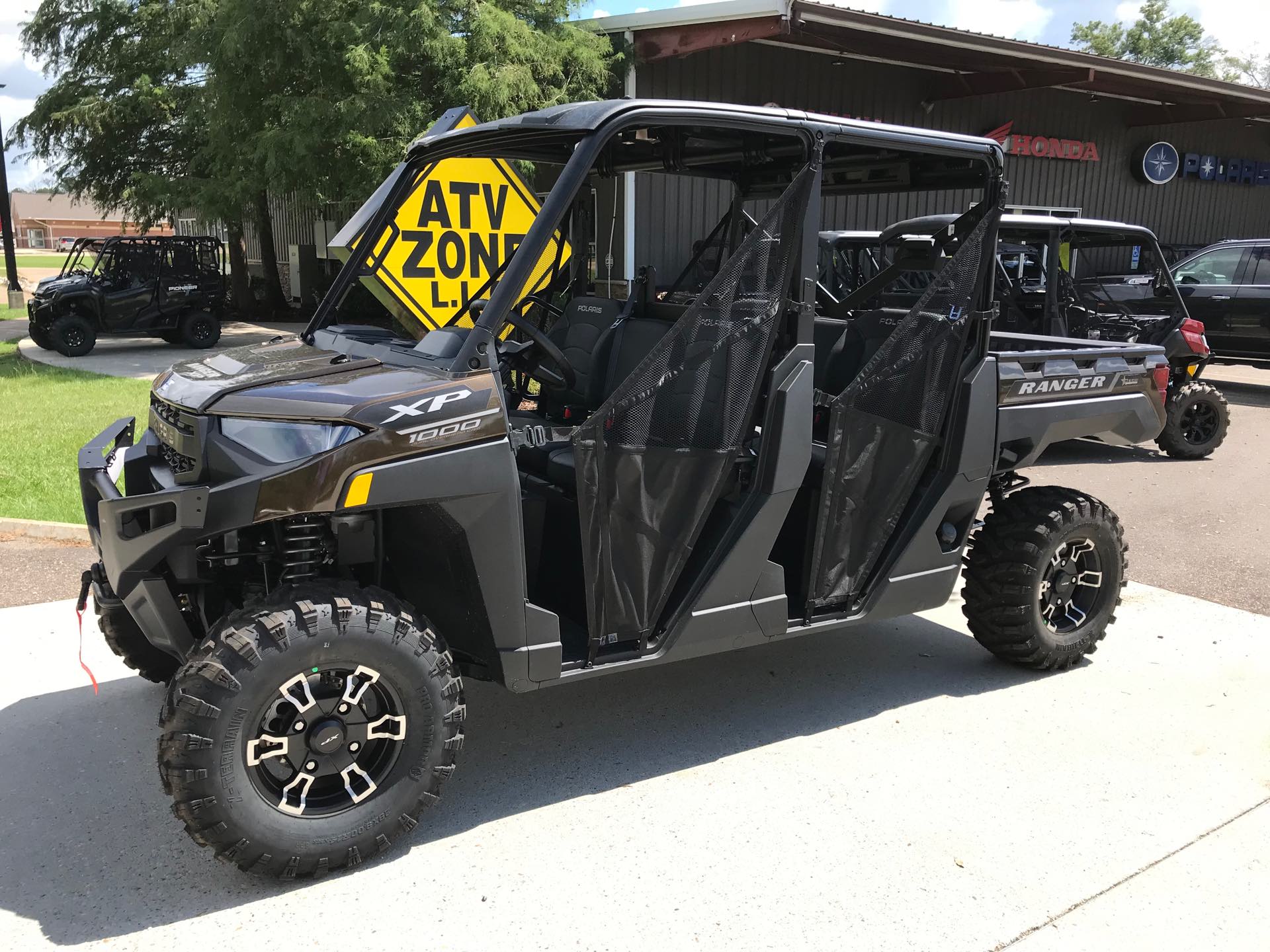 2025 POLARIS 1000 XP CREW TX Texas Edition at ATV Zone, LLC