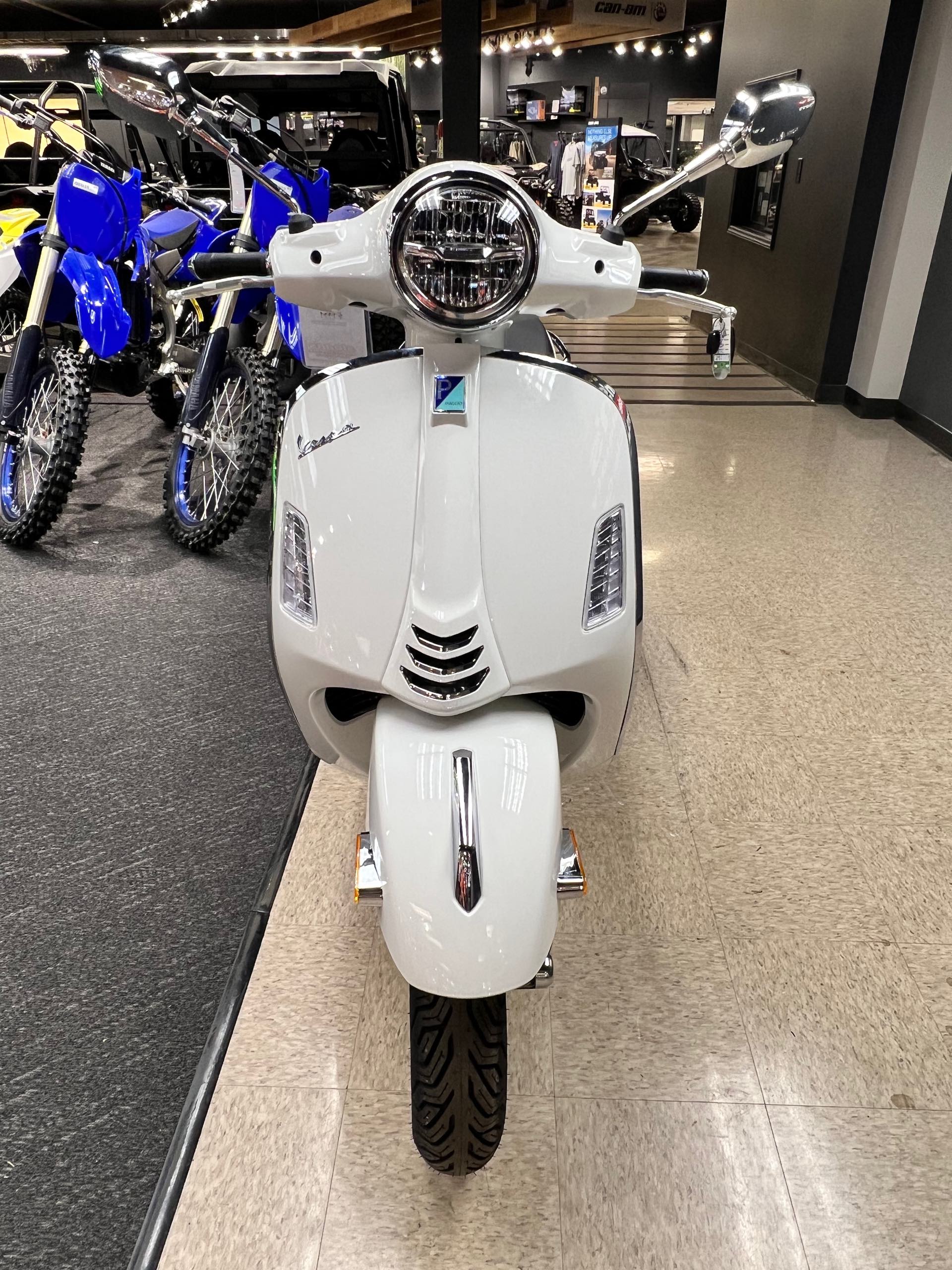 2023 Vespa GTS 300 SUPER at Sloans Motorcycle ATV, Murfreesboro, TN, 37129