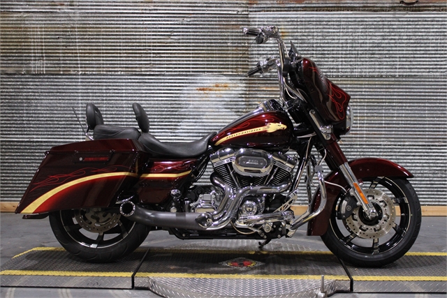 2010 Harley-Davidson Street Glide CVO at Texarkana Harley-Davidson