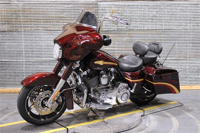 2010 Harley-Davidson Street Glide CVO at Texarkana Harley-Davidson