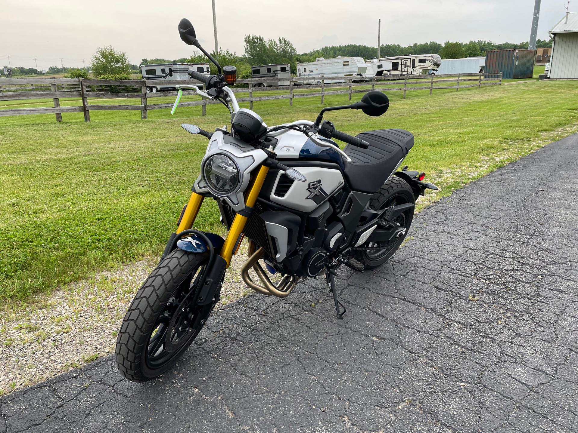 2022 CFMOTO 700 CL-X at Randy's Cycle