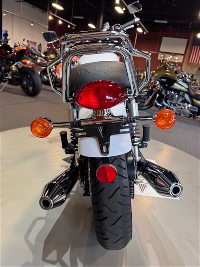 2014 Triumph Bonneville Base at Martin Moto